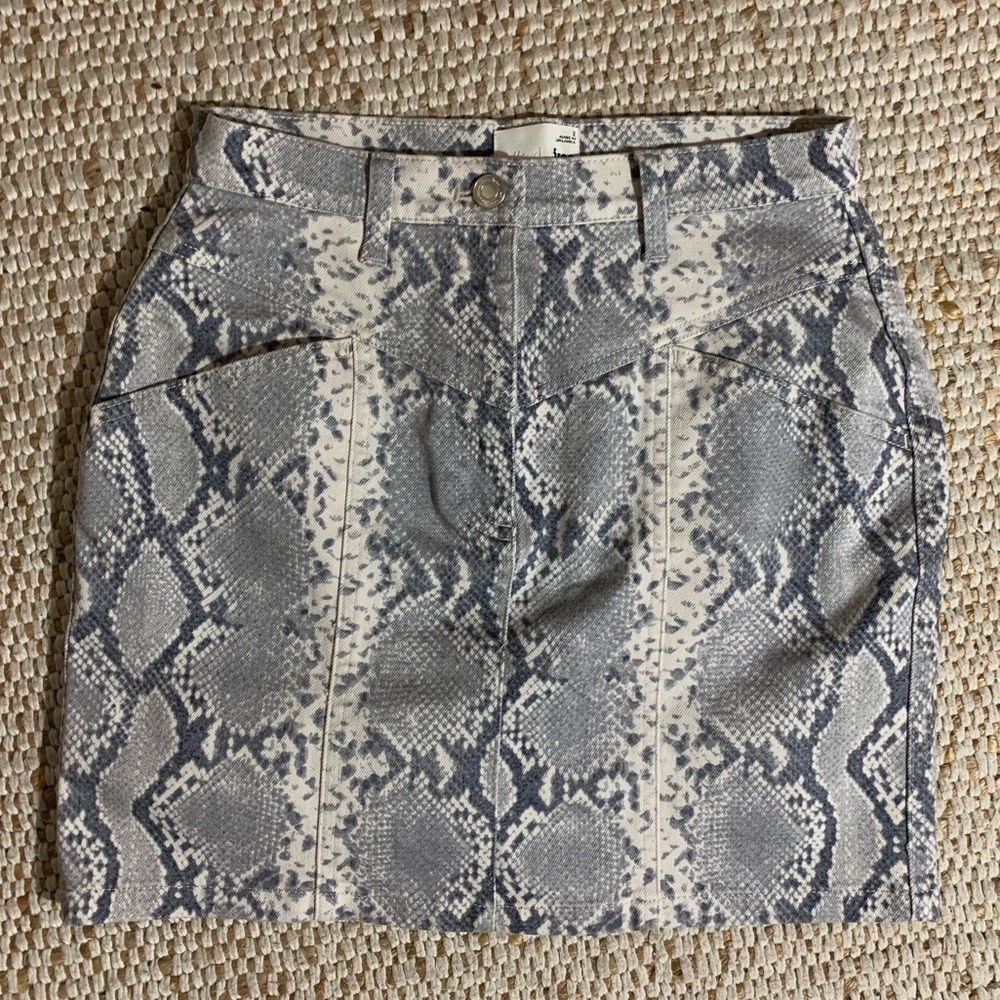 Wilfred snakeskin print skirt